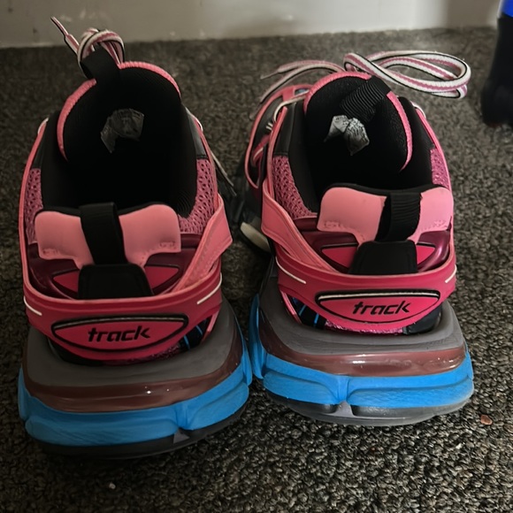 Pink Balenciaga track sneakers LIKE NEW - Picture 3 of 4